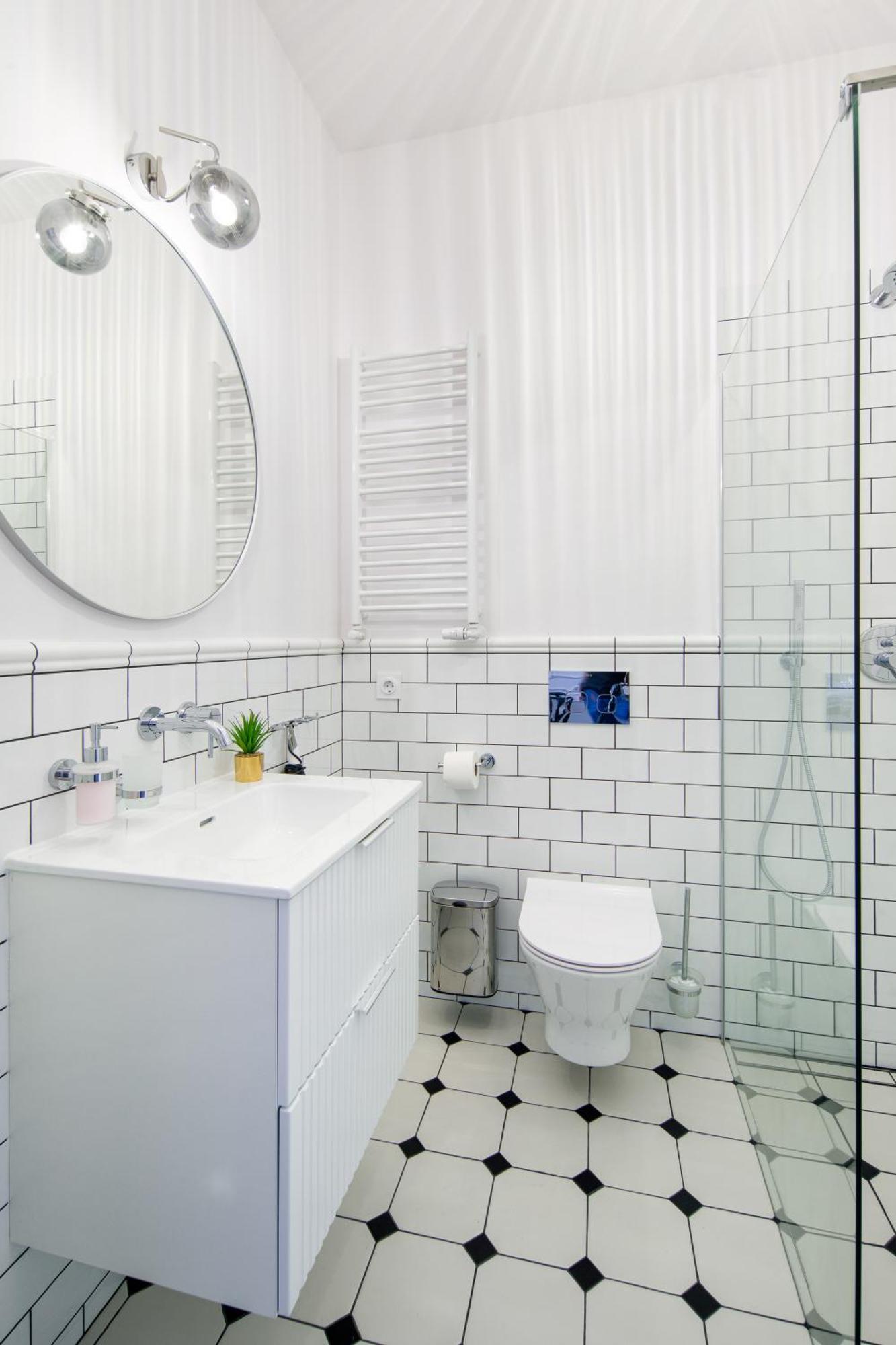 Discover - Lubomirskiego St - Classic & Modern - Near Main Station, Netflix And Ac Apartment Krakow